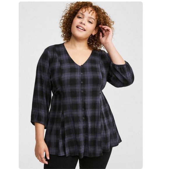 torrid Tops - TORRID NWT Fit and Flare Rayon Slub Button Up Top